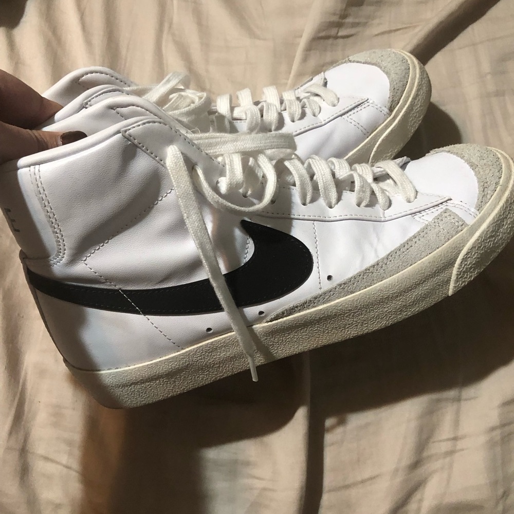 NIKE Blazers Mid 77 Vintage